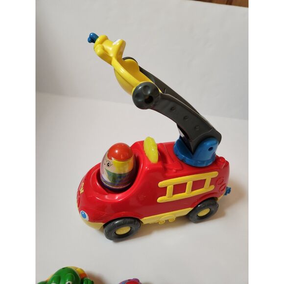 Weebles firetruck 4 weeble characters lot - Picture 6 of 6